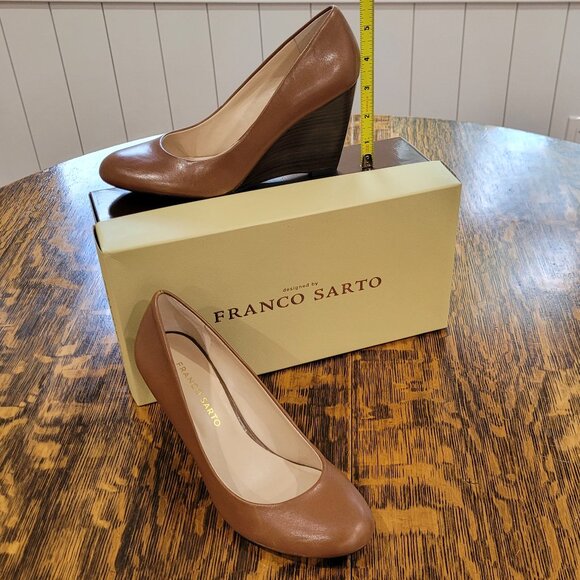 Like New Franco Sarto Wedge Heels. Tan Nude/Caramel. 7. Immaculate. Original box - Picture 4 of 15